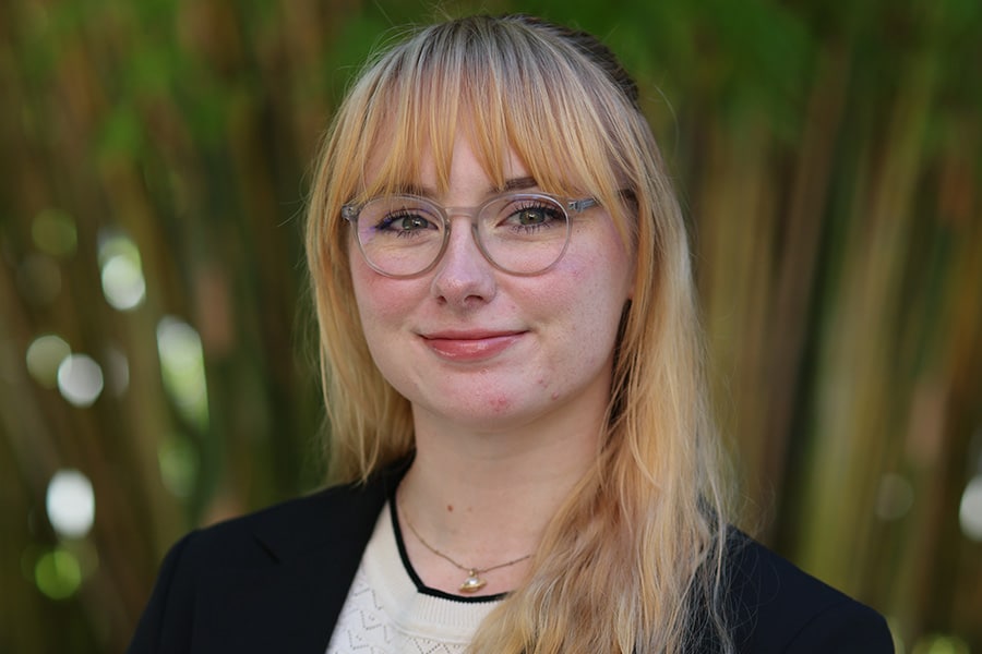 Selina Massman Headshot