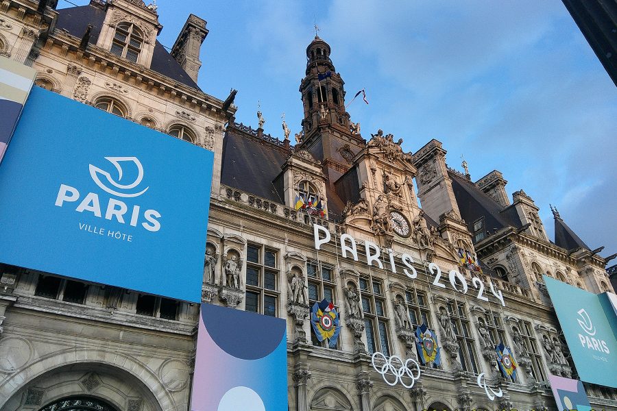 paris building with olympics 2024 sign